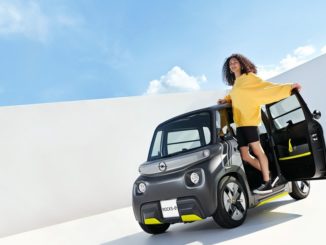 Opel Rocks-e incarna la nuova epoca della mobilità urbana