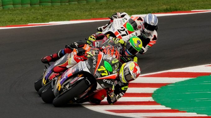 Moto E. Torres vince gara uno a Misano