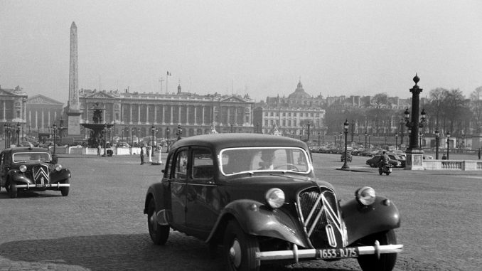 Storia: la Citroën Traction Avant, prima auto di serie con trazione anteriore