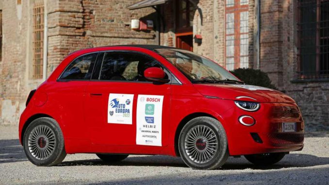 Fiat Nuova 500 elettrica è Auto Europa 2022