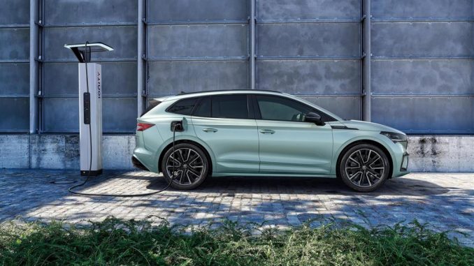 Škoda Enyaq iV si aggiorna con la ricarica veloce