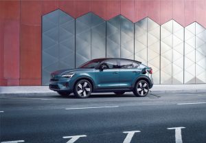 Volvo inaugura a Milano la prima stazione di ricarica ultrafast