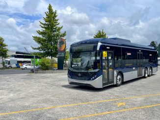 I primi due autobus elettrici extra-large BYD ADL Enviro200EV per Auckland