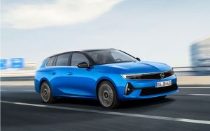 Connettività e controllo intuitivo della nuova Opel Astra