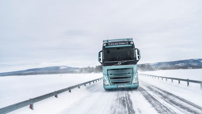 Test dei veicoli elettrici Volvo Trucks in condizioni invernali estreme