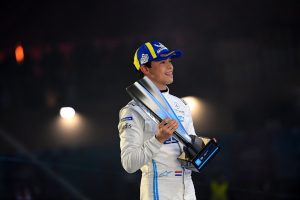 Doppietta Mercedes nella gara di apertura di stagione della Formula E