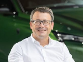 Thierry Lonziano alla guida di Peugeot Italia