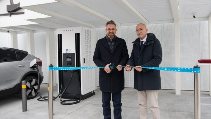 Inaugurata la stazione di ricarica Powerstop di Volvo Car Italia