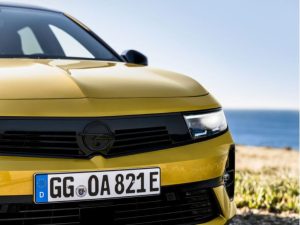 Opel e le dotazioni di serie che aumentano la sicurezza