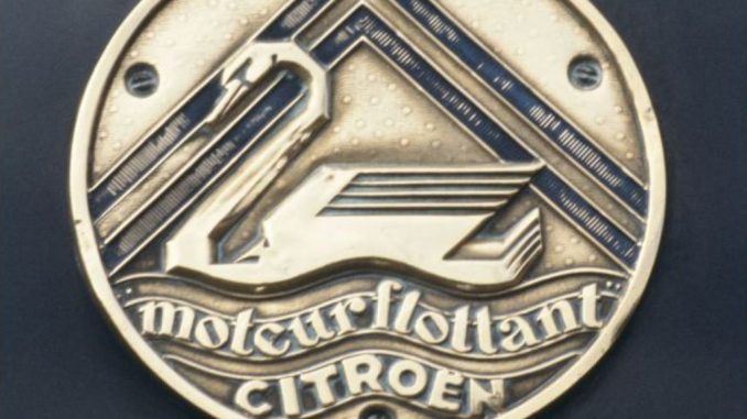 Storia. Nel 1932 Citroën introduceva il “Moteur Flottant”