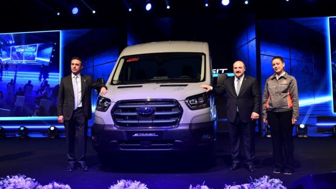 Inizia in Turchia la produzione di Ford Pro E-Transit