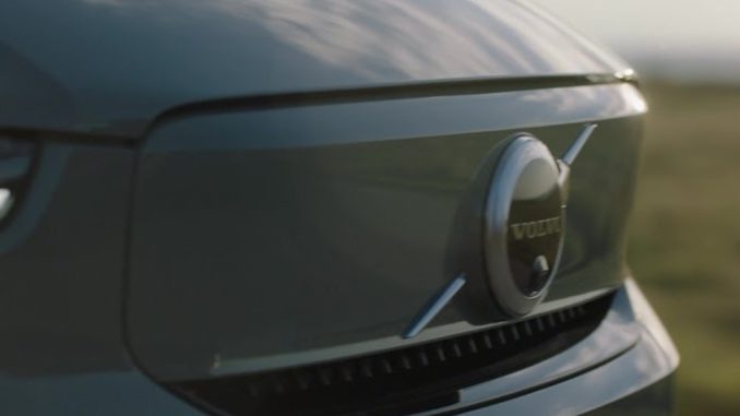 Volvo incrementa la quota di vetture elettrificate nel mese di marzo