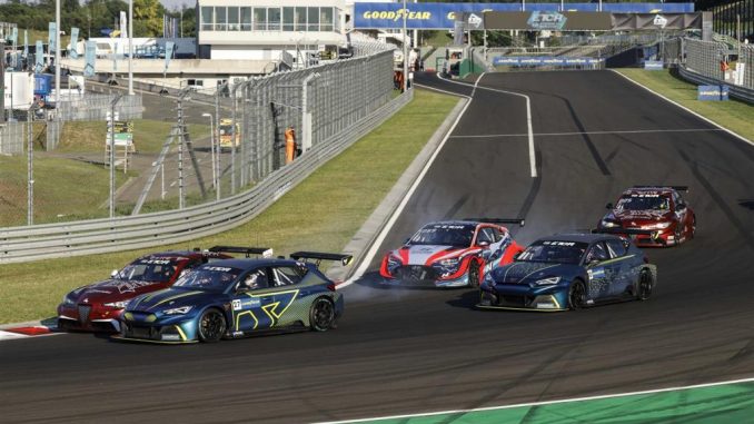 Doppietta Cupra nel FIA ETCR all’Hungaroring