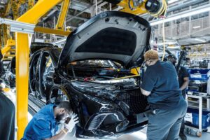 La produzione del nuovo SUV EQS è iniziata nello stabilimento Mercedes Benz in Alabama