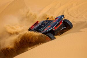 Audi affina i dettagli per la vettura e gli equipaggi della Dakar