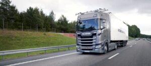 Camion a guida autonoma su strade pubbliche da Scania e HAVI