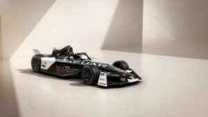 Presentata da Jaguar TCS Racing la I-TYPE 6 di Formula E