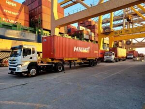 304 camion elettrici pesanti BYD Q1R sono partiti per l'India