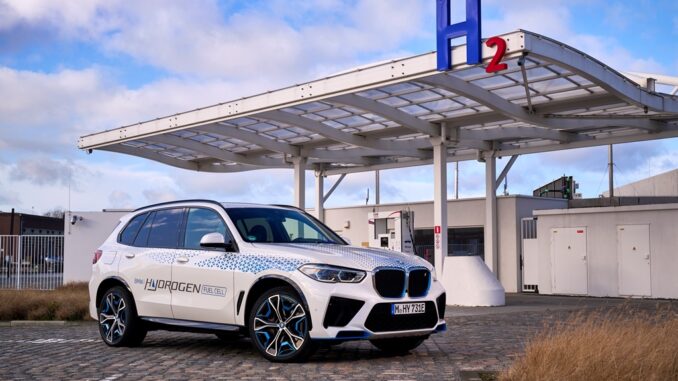 BMW launches the iX5 Hydrogen pilot fleet