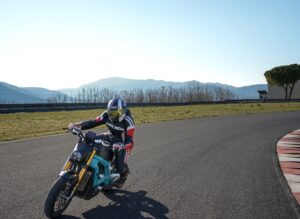Test intensivi della moto Italian Volt Lacama