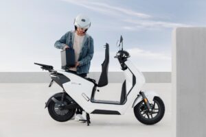 Scooter elettrico Honda EM1 e: