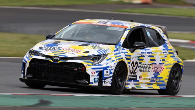 Toyota porta la prima auto a idrogeno liquido in una gara ufficiale