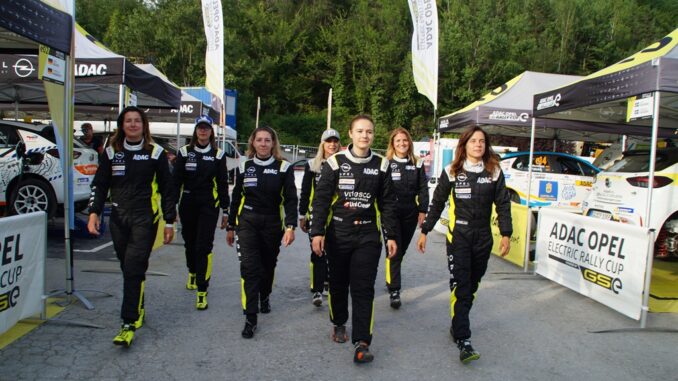 La pattuglia femminile dell'ADAC Opel Electric Rally Cup “powered by GSe”