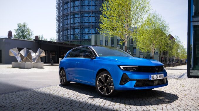 Opel Astra full electric, per le città e per le vacanze