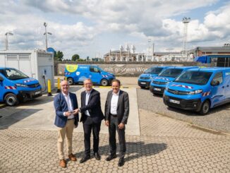 Cinque Opel Vivaro-e Hydrogen consegnati a EWE NETZ GmbH