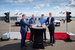 Nuova struttura BMW per test di guida e parcheggio a Sokolov