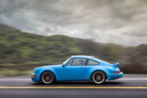 La 911 elettrica (964) di Everrati per celebrare il 75° anniversario della Porsche 911