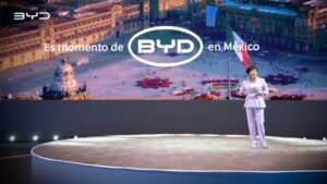 BYD lancia in Messico il modello Dolphin