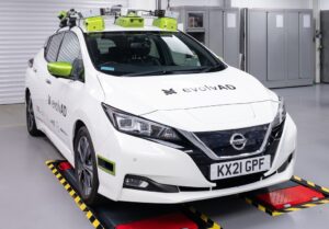 Guida autonoma Nissan con evolvAD