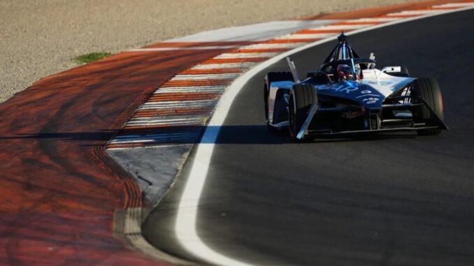 Formula E: Mitch Evans il più veloce nella prima sessione di test di Valencia