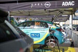 Nuova infrastruttura di ricarica mobile per l’ADAC Opel Electric Rally Cup