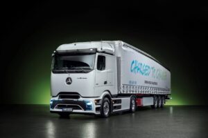 Presentato il camion elettrico Mercedes Benz eActros 600