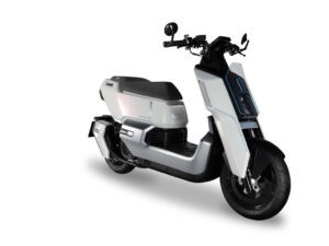 Il concept di scooter ibrido Sym PE3