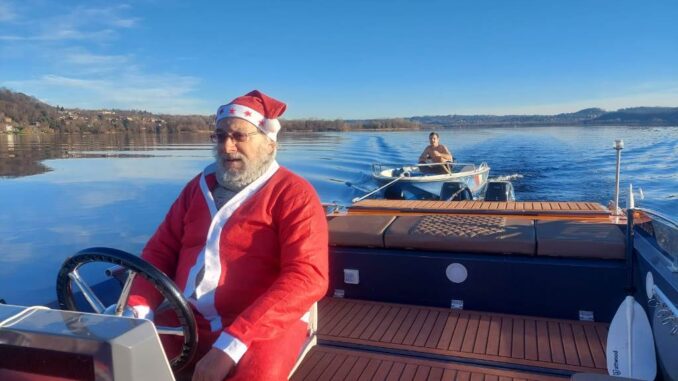 Quando il soccorso arriva dai Babbi Natale sulla barca elettrica Giulietta