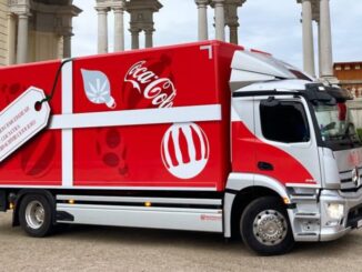 Tour natalizio di Coca Cola attraverso l’Austria con Mercedes Benz eActros