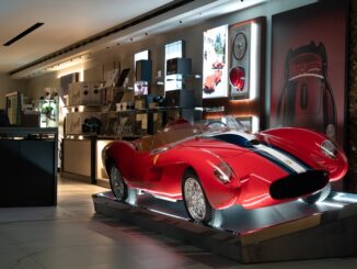Ferrari Testa Rossa J di The Little Car Company ora in vendita ad Harrods