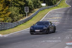 Porsche segna un nuovo record con la sua Taycan elettrica