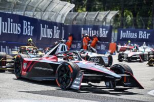 Formula E: Sam Bird e NEOM McLaren hanno vinto all'ultimo giro