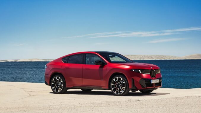 Estroversa, inconfondibile e completamente elettrica, è la nuova BMW iX4