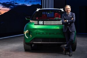 Tre auto in una nella Fiat Multiplay che ha debuttato a Parigi